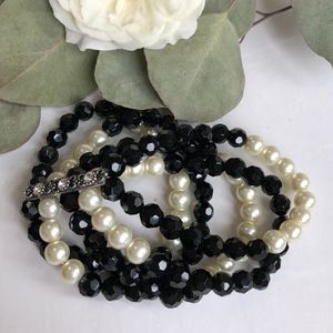 Black & pearl chunky bracelet